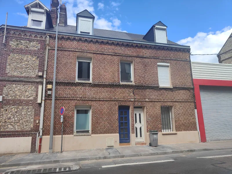 Façade en brique rouennaise reprise en maçonnerie à Rouen